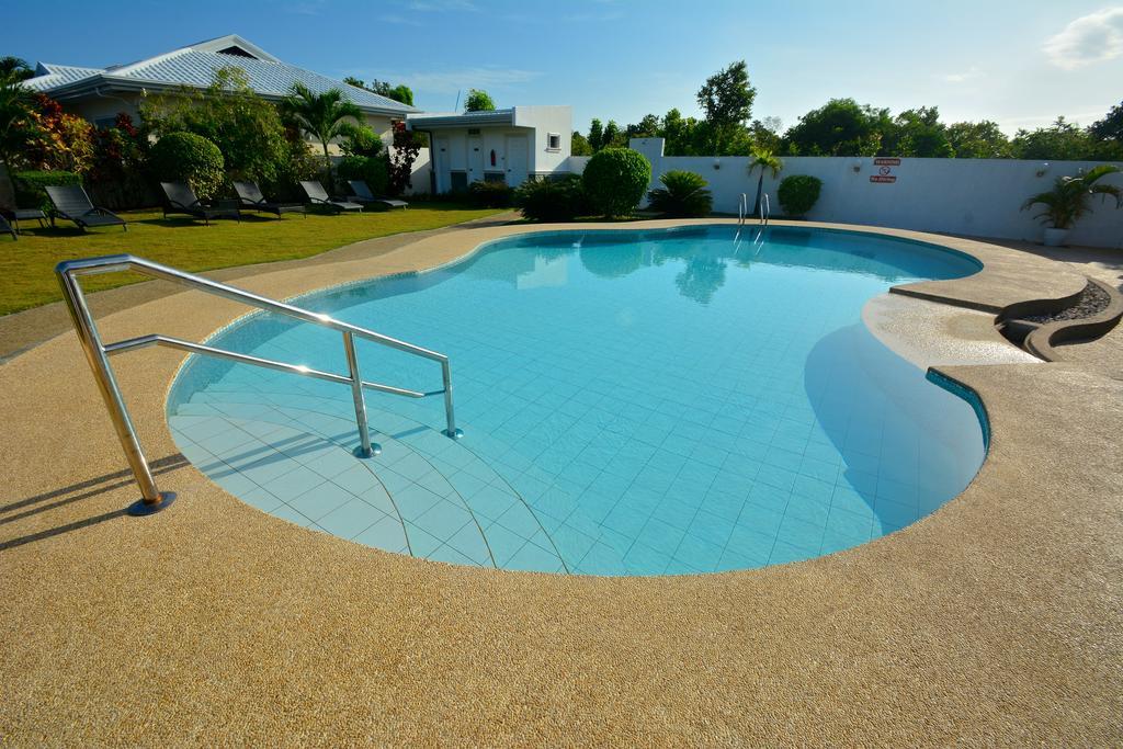 Olivia Resort Serviced Apartments And Bungalows Panglao Island Exterior photo