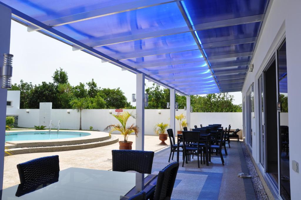 Olivia Resort Serviced Apartments And Bungalows Panglao Island Room photo